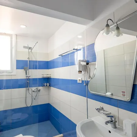 Artur2 Pensionat Ksamil